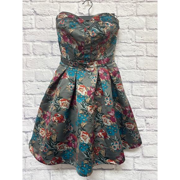 Charlotte Russe Strapless Grey Floral Dress Tie Belt Y2K Size Small Button Bust - Picture 1 of 5